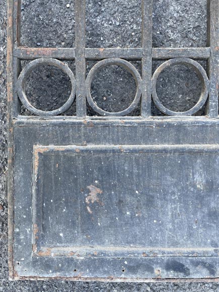 Pair of double-leaf gates in cast iron, with its frame Pair of double-leaf gates in cast iron, with its frame-6