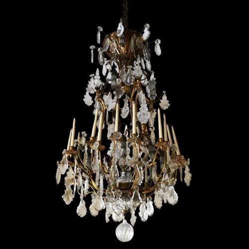 Twenty-four light-arm chandelier decorated with crystals