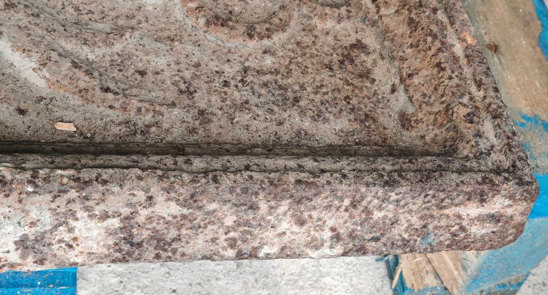 Large fireback with coat of arms dated 1709 Large fireback with coat of arms dated 1709-9