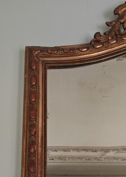 Gilded Louis XV style trumeau adorned with an openwork palmette Gilded Louis XV style trumeau adorned with an openwork palmette-3