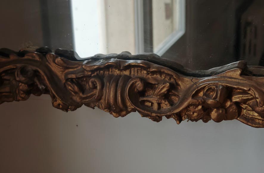 Pair of Napoleon III style mirrors decorated with garlands of flowers Pair of Napoleon III style mirrors decorated with garlands of flowers-5