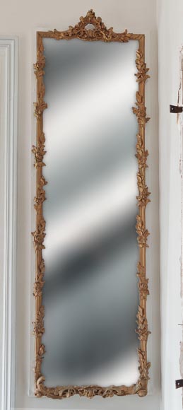 Pair of Napoleon III style mirrors decorated with garlands of flowers Pair of Napoleon III style mirrors decorated with garlands of flowers-6