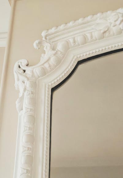 Regence style trumeau topped with a shell Regence style trumeau topped with a shell-3