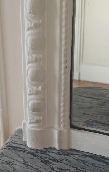 Regence style trumeau topped with a shell Regence style trumeau topped with a shell-5