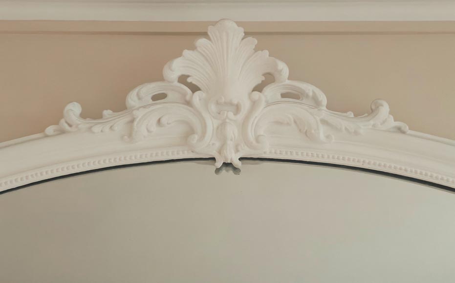 Regence style trumeau surmounted by a palmette Regence style trumeau surmounted by a palmette-1