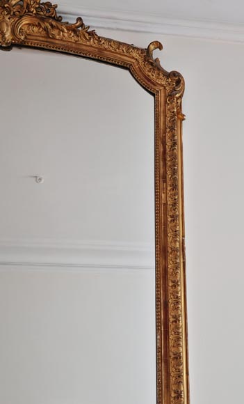 Large Regence style gilded trumeau topped by a shell Large Regence style gilded trumeau topped by a shell-3