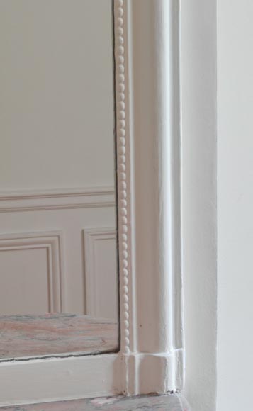 Louis XVI style trumeau decorated with a frieze of pearls Louis XVI style trumeau decorated with a frieze of pearls-3