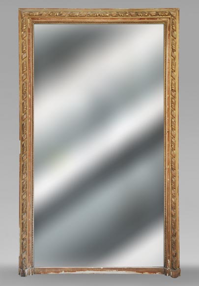 Louis XVI style gilded trumeau with scrolled acanthus leaf motifs Louis XVI style gilded trumeau with scrolled acanthus leaf motifs-0