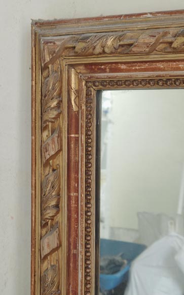 Louis XVI style gilded trumeau with scrolled acanthus leaf motifs Louis XVI style gilded trumeau with scrolled acanthus leaf motifs-1