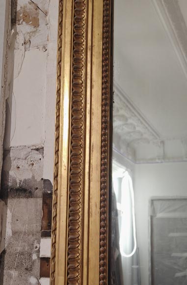 Large Napoleon III-style gilded trumeau with laurel garland Large Napoleon III-style gilded trumeau with laurel garland-5