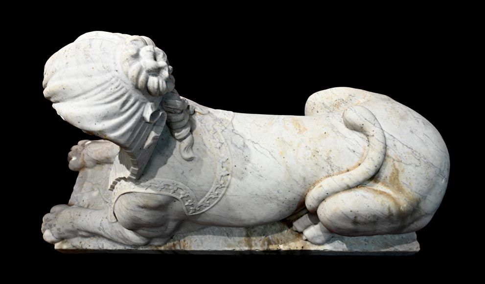 Pair of Sculpted Carrara Marble Sphinxes, 19th Century-12