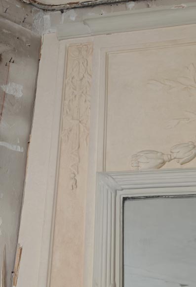 Louis XVI-style trumeau with medallion Louis XVI-style trumeau with medallion-4