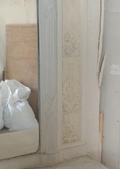 Louis XVI-style trumeau with medallion Louis XVI-style trumeau with medallion-5