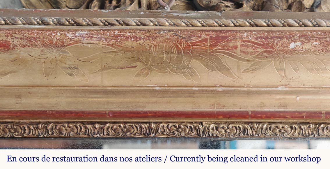 Louis Philippe period gilded trumeau decorated with flowers. Louis Philippe period gilded trumeau decorated with flowers.-1