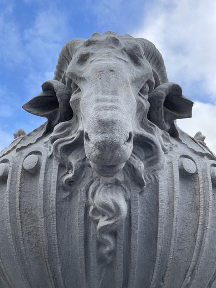 Large carved stone vase, Louis XVI style, adorned with ram heads Large carved stone vase, Louis XVI style, adorned with ram heads-2