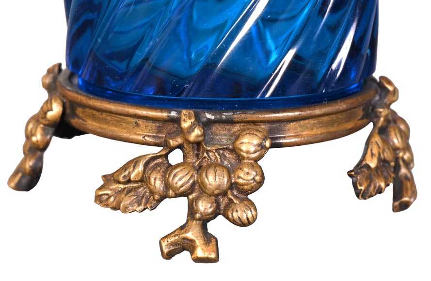 Signed Pair of Blue BACCARAT Crystal Vases with Gilt Bronze Mounts – Late 19th Century Signed Pair of Blue BACCARAT Crystal Vases with Gilt Bronze Mounts – Late 19th Century-4