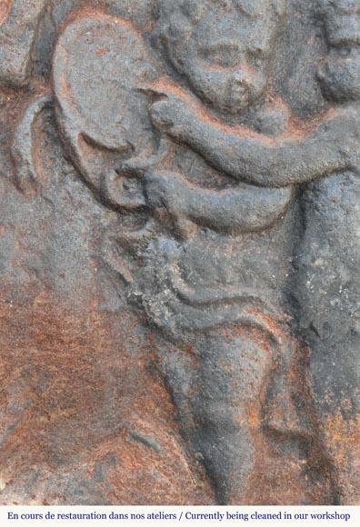 Small Louis XV period plaque with putti-2