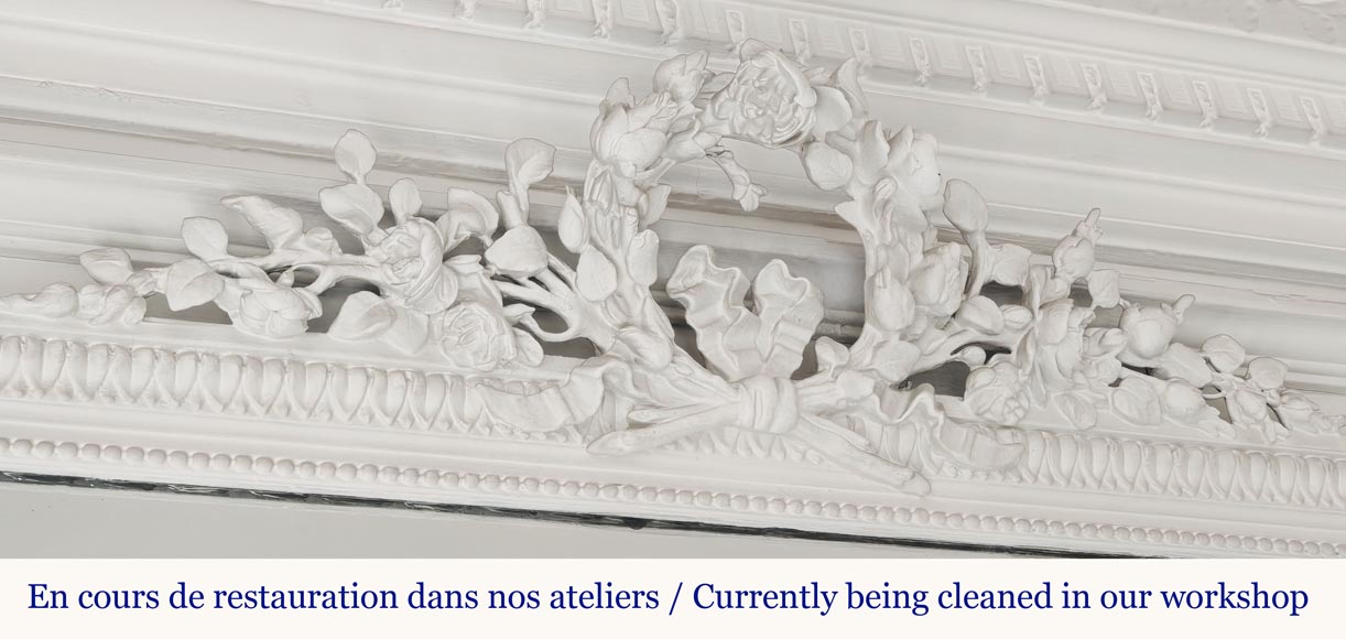 Louis XVI style trumeau decorated with a plant crown Louis XVI style trumeau decorated with a plant crown-2