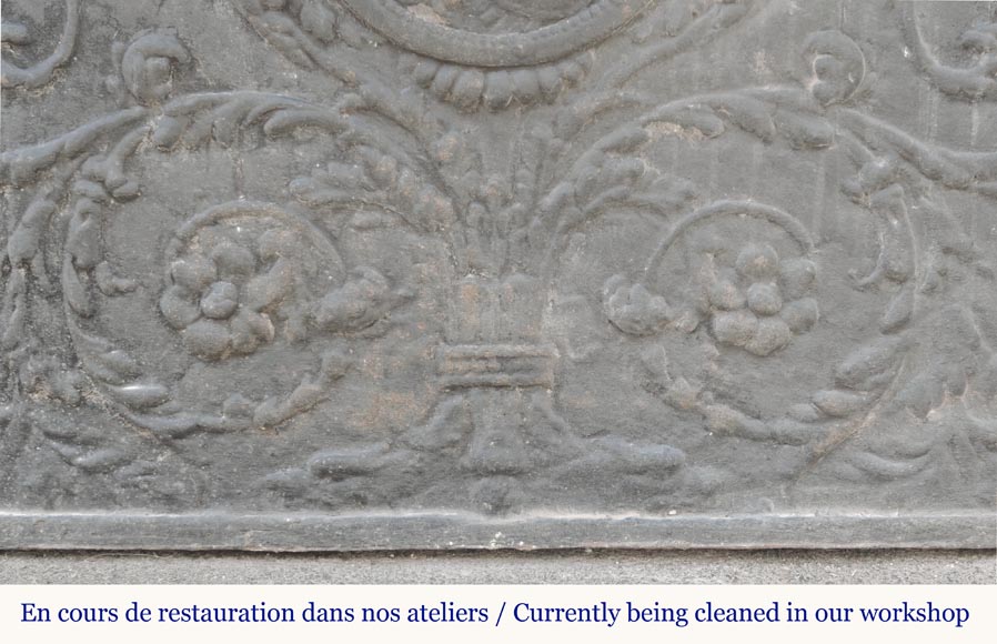 Louis XVI style fireplace plate with mythological decoration-4