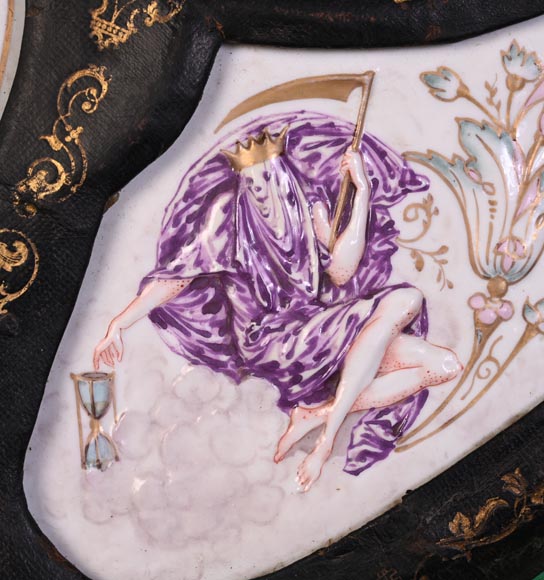 Decorative shield with high-relief decoration of the Creation to the Last Judgment after the Milton Shield by Léonard Morel-Ladeuil, Naples porcelain, known as Capodimonte porcelain Decorative shield with high-relief decoration of the Creation to the Last Judgment after the Milton Shield by Léonard Morel-Ladeuil, Naples porcelain, known as Capodimonte porcelain-8