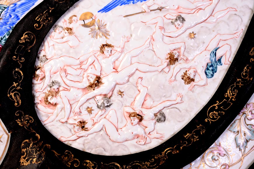 Decorative shield with high-relief decoration of the Creation to the Last Judgment after the Milton Shield by Léonard Morel-Ladeuil, Naples porcelain, known as Capodimonte porcelain Decorative shield with high-relief decoration of the Creation to the Last Judgment after the Milton Shield by Léonard Morel-Ladeuil, Naples porcelain, known as Capodimonte porcelain-11