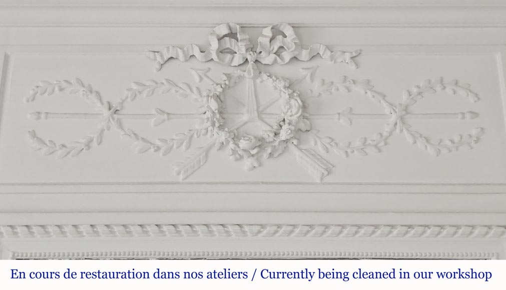 Louis XVI style trumeau decorated with a rose crown Louis XVI style trumeau decorated with a rose crown-1