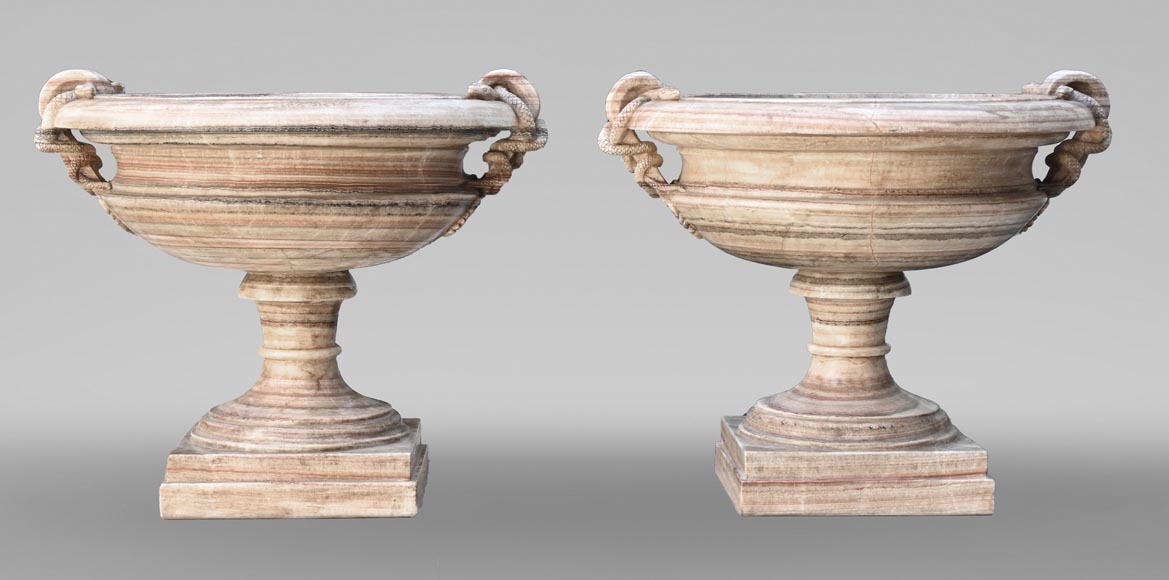 Pair of monumental 19th-century vases in ribboned onyx alabaster Pair of monumental 19th-century vases in ribboned onyx alabaster-0