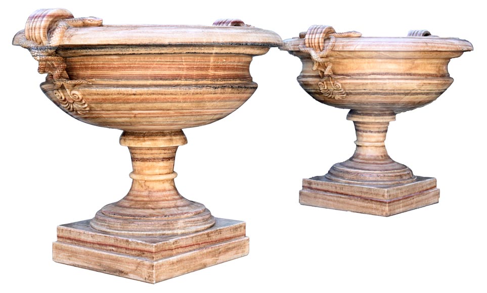 Pair of monumental 19th-century vases in ribboned onyx alabaster Pair of monumental 19th-century vases in ribboned onyx alabaster-2