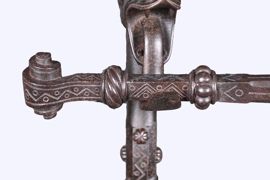 E. LARCHEVÊQUE, pair of wrought iron fire dogs with dragon heads E. LARCHEVÊQUE, pair of wrought iron fire dogs with dragon heads-10