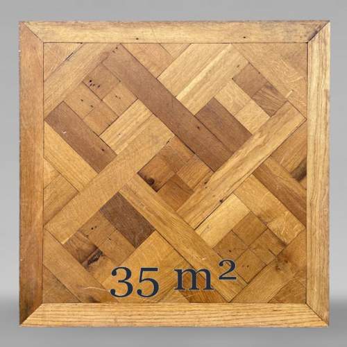 Approximately 35 m² of Versailles-style parquet flooring