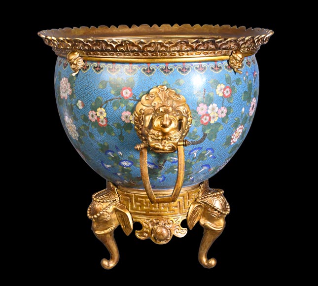 Ferdinand BARBEDIENNE – Japonist cachepot in gilt bronze and cloisonné enamel-1