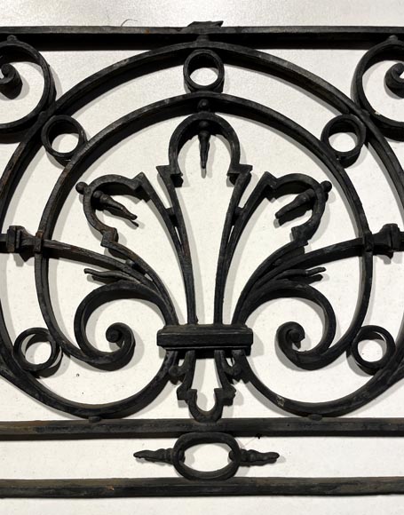 Small wrought iron window guard-2