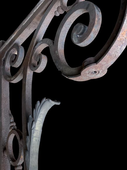 Pair of cast iron wall brackets in the Napoleon III style Pair of cast iron wall brackets in the Napoleon III style-4