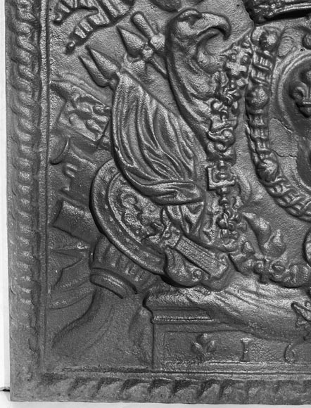 “Alone against all”, Louis XIV style fireplace plaque with the Arms of France “Alone against all”, Louis XIV style fireplace plaque with the Arms of France-2