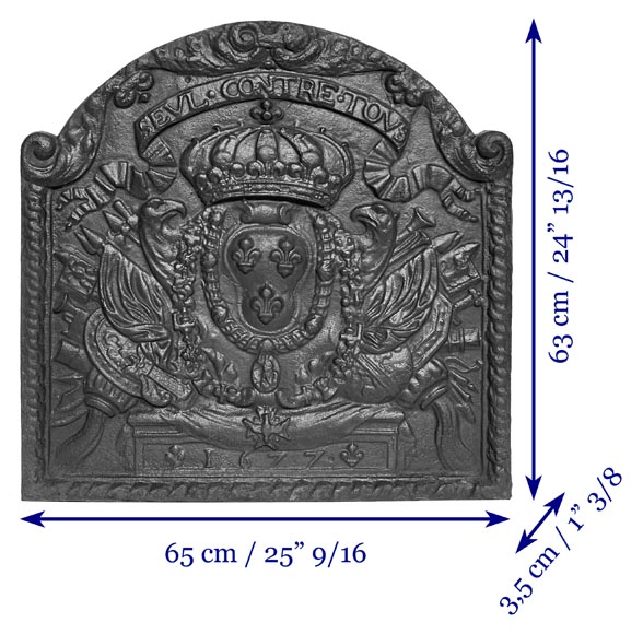 “Alone against all”, Louis XIV style fireplace plaque with the Arms of France “Alone against all”, Louis XIV style fireplace plaque with the Arms of France-9