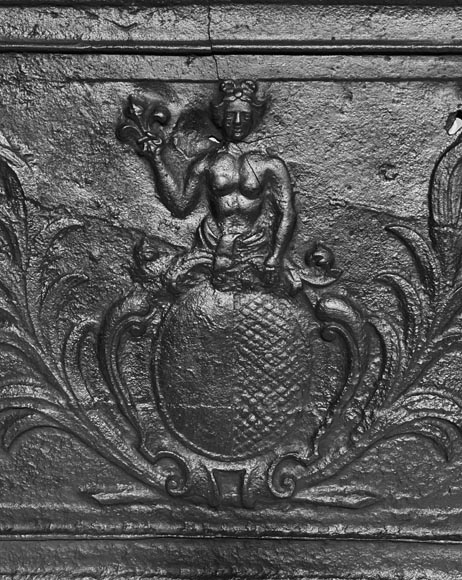Fireplace plaque with coat of arms surmounted by Apollo holding a fleur-de-lis-3