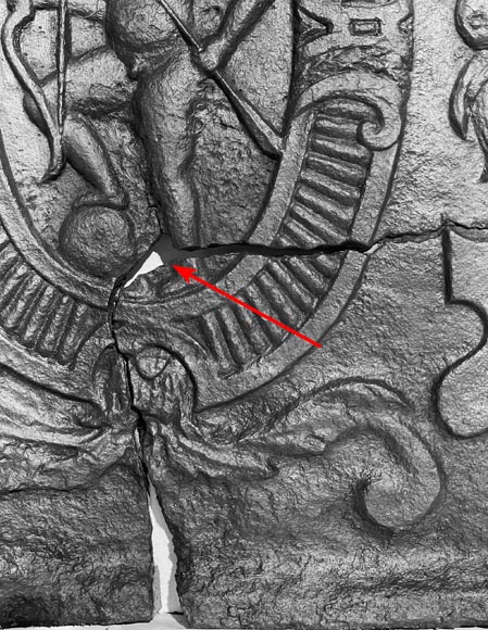 Louis XVI period fireplace plaque decorated with Cupid in a medallion-5