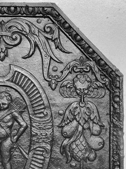 Louis XVI period fireplace plaque decorated with Cupid in a medallion-6