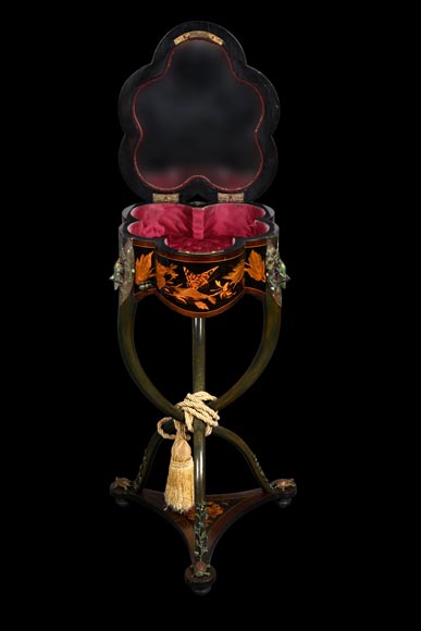 Polylobed work table with insects and butterflies Polylobed work table with insects and butterflies-1