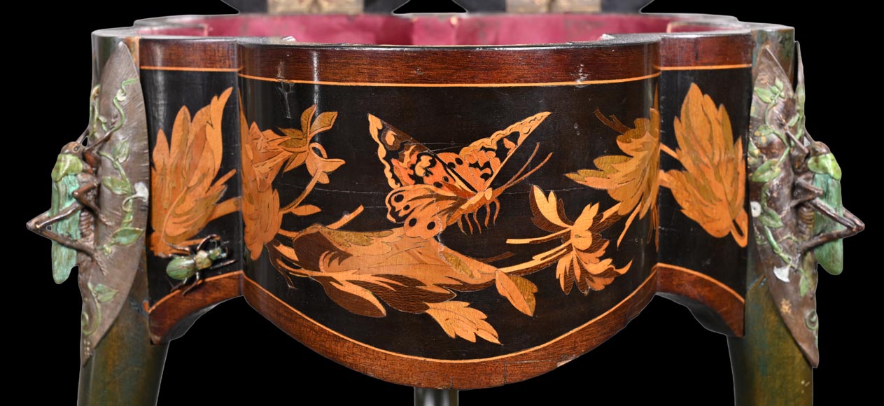 Polylobed work table with insects and butterflies Polylobed work table with insects and butterflies-3