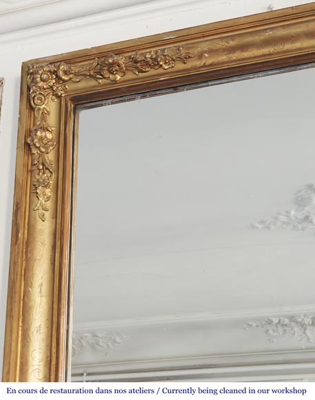 Gilded Louis Philippe period trumeau with floral decoration and engravings Gilded Louis Philippe period trumeau with floral decoration and engravings-2