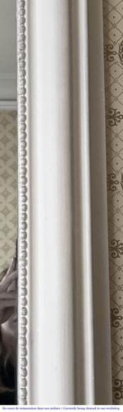 Louis XVI style trumeau with a pearl border Louis XVI style trumeau with a pearl border-3