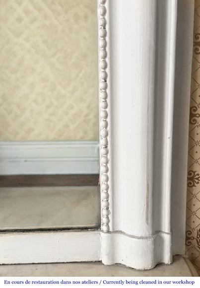 Louis XVI style trumeau with a pearl border Louis XVI style trumeau with a pearl border-4