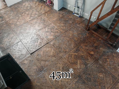 Louis XV period parquet flooring from Versailles in oak