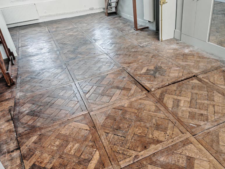 Louis XV period parquet flooring from Versailles in oak Louis XV period parquet flooring from Versailles in oak-1