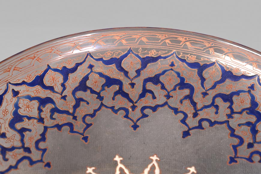 BROCARD Philippe-Joseph (in the style of) — Footed cup in blown glass with enamel and gilt decoration in the perso-islamic taste BROCARD Philippe-Joseph (in the style of) — Footed cup in blown glass with enamel and gilt decoration in the perso-islamic taste-4