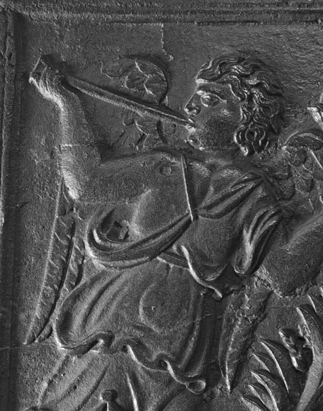 Large Cast Iron Fireback with the Arms of the Dukes of Lorraine, Flanked by Musical Angels Large Cast Iron Fireback with the Arms of the Dukes of Lorraine, Flanked by Musical Angels-3