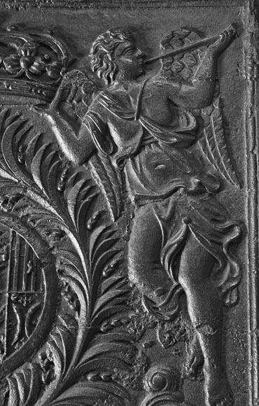 Large Cast Iron Fireback with the Arms of the Dukes of Lorraine, Flanked by Musical Angels Large Cast Iron Fireback with the Arms of the Dukes of Lorraine, Flanked by Musical Angels-5
