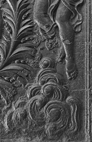 Large Cast Iron Fireback with the Arms of the Dukes of Lorraine, Flanked by Musical Angels Large Cast Iron Fireback with the Arms of the Dukes of Lorraine, Flanked by Musical Angels-7