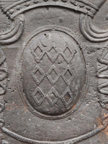 18th-Century French Cast Iron Fireback with the Arms of the House of Rohan 18th-Century French Cast Iron Fireback with the Arms of the House of Rohan-1